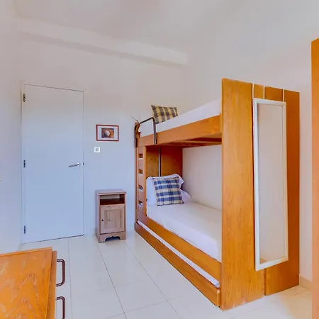 Appartamento Farol Com Piscina E Estacionamento *