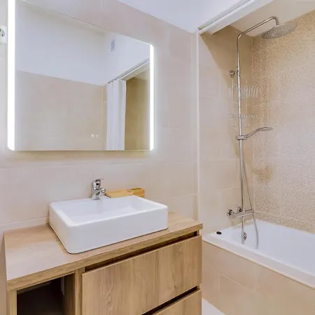 Farol Com Piscina E Estacionamento Apartment *